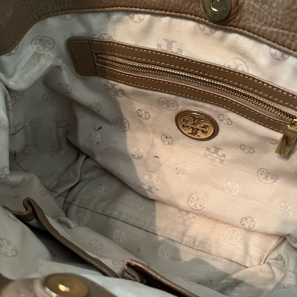 Tory Burch Amanda Purse - Picture 11 of 14